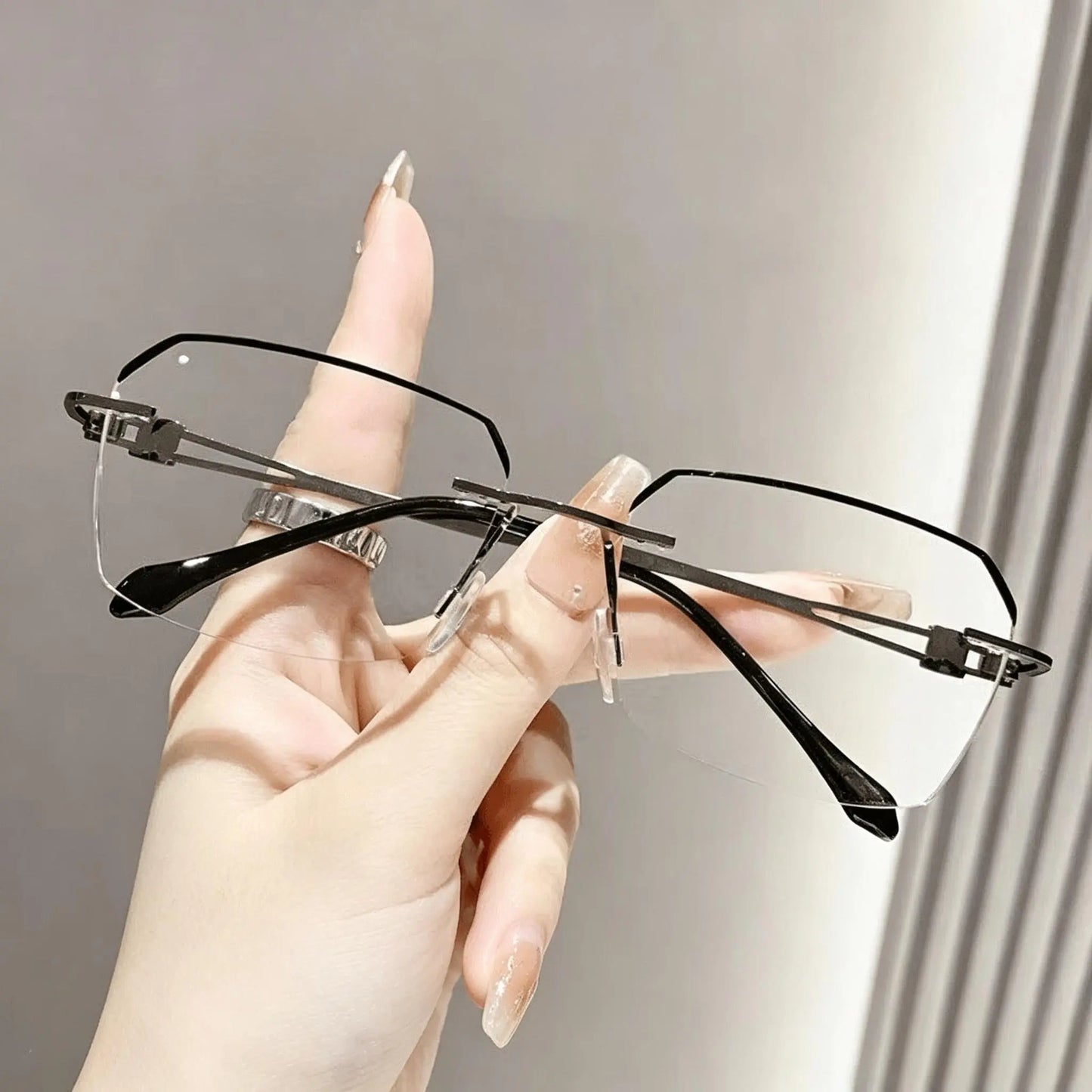 Modern Executive Reading Glasses, Lightweight Metal Frame with Flexible Spring Hinges, Designed for Extended Focus